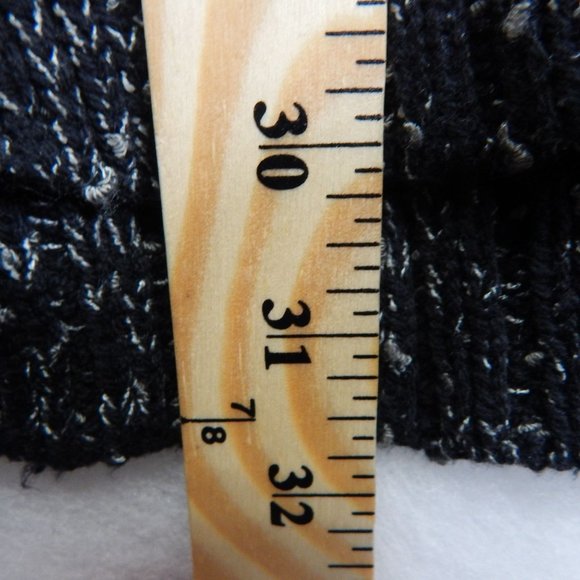 Modern Amusement PacSun Womens Long Sleeve Relaxed Fit Knit Sweater Gray Size M - Picture 4 of 11